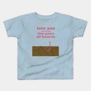 earthworm in love Kids T-Shirt